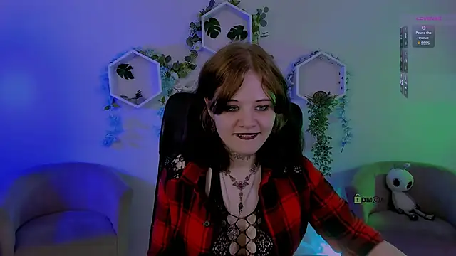 nikki_kiss_ webcam