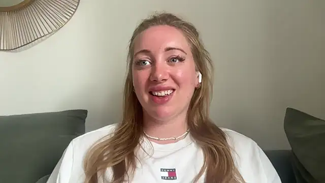 arielsweetieee webcam