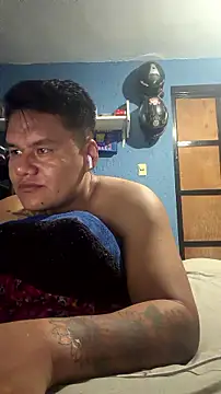 LatinoLeones webcam