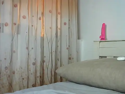 naughtykitty22 webcam