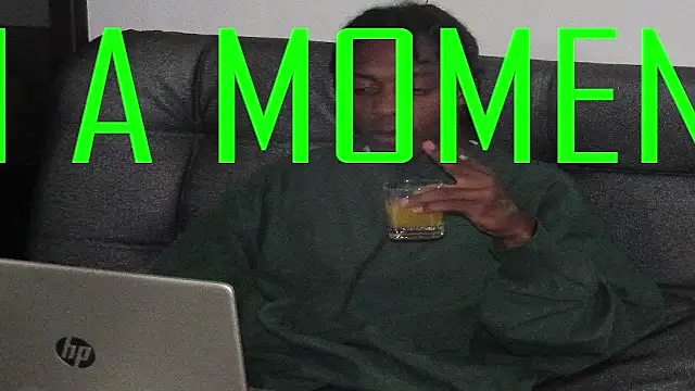 Larry-n-clouds webcam