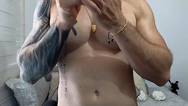 Isaac_Carter webcam