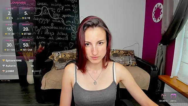 Missis_Sofiia webcam