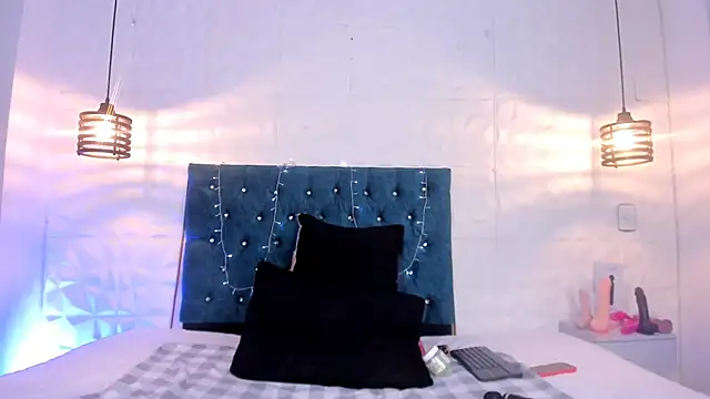 samantha_foxyy webcam
