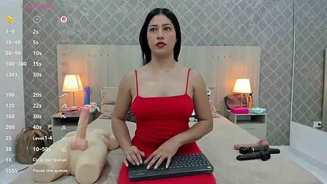 martina_ayala webcam