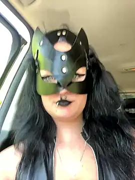 Lady_Black01 webcam