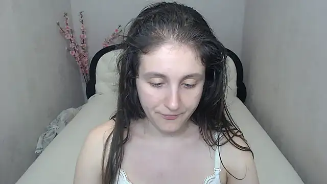 Holliy_Cooper webcam