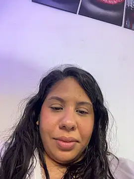 downsonMia webcam