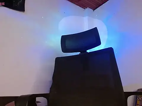 Scarlett_crastrawberry webcam