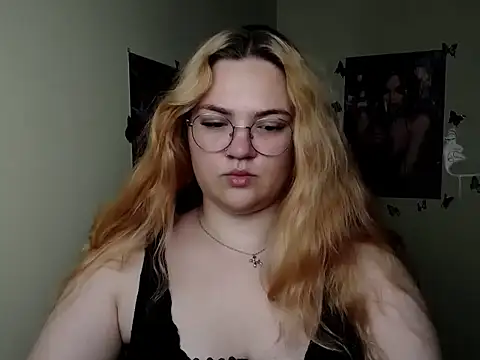 RinaRiii webcam