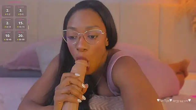 aprilebony_ - Aprilebony_'s free webcam - UK Sex Cams