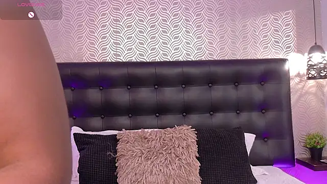 naiaramasson_ - NaiaraMasson_'s free webcam - UK Sex Cams