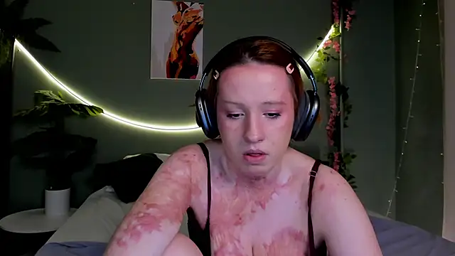 Maya_foxy webcam