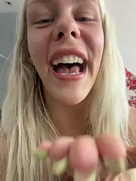 krisliiia webcam