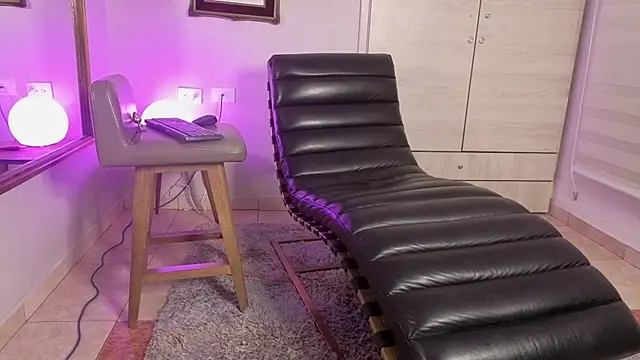 Miia_velvet_ webcam