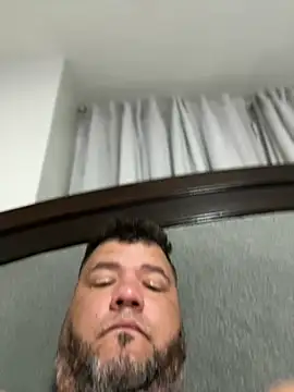 HotDominicanCum webcam