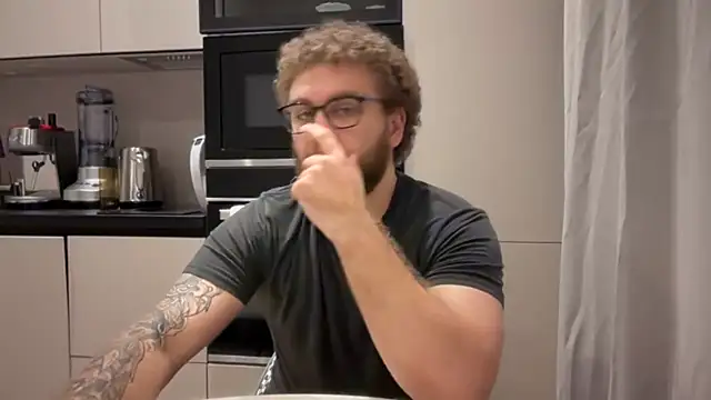 Bear_bear_ webcam