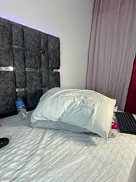 Natasharuso webcam