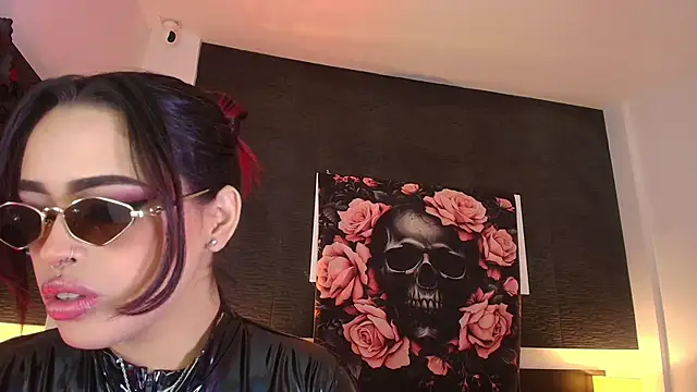 EvaaFoxxy1 webcam