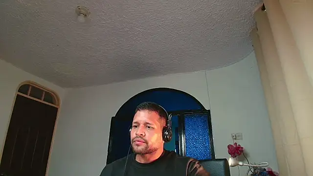 LucasGaeel webcam