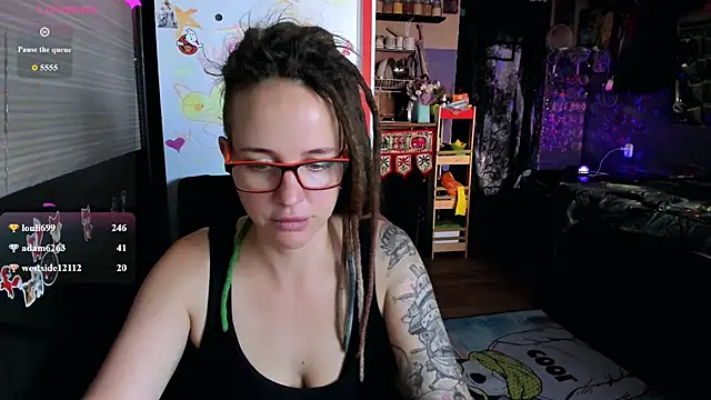 LisaFoxy_y webcam