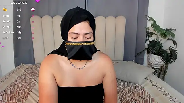 bahiya_aziz webcam