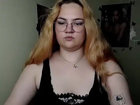 RinaRiii webcam