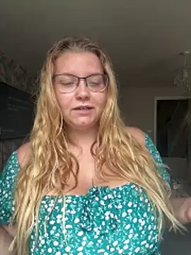 LucieLouBabe webcam
