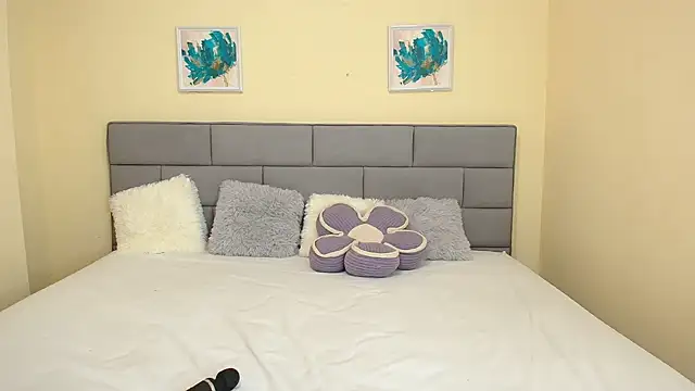 ValeryMoretti live sex cam