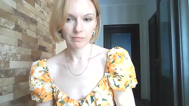 AdelleLovee_ webcam