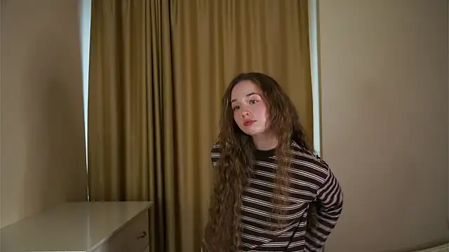 DaciaJuell webcam