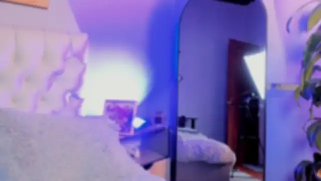 Kevin_Whitee webcam