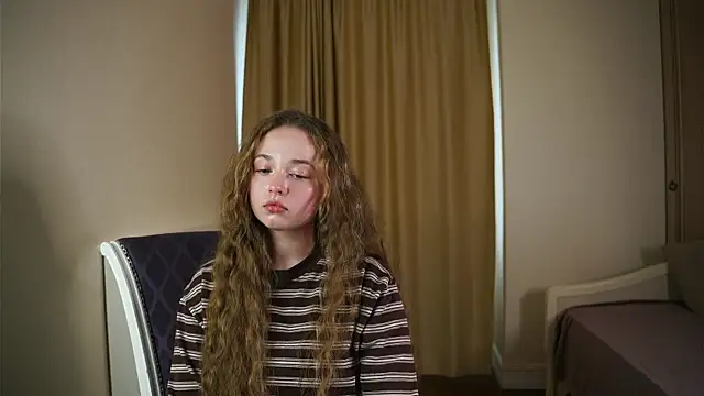 DaciaJuell webcam