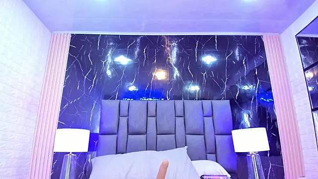 BustyGlow webcam