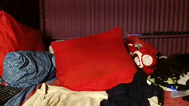 Bustyboobs02xx webcam