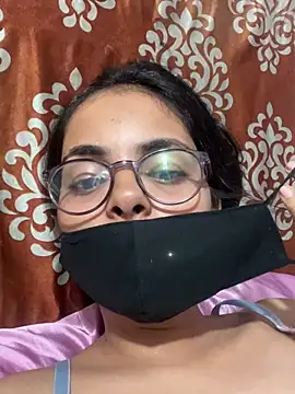 Sandhya_77 webcam