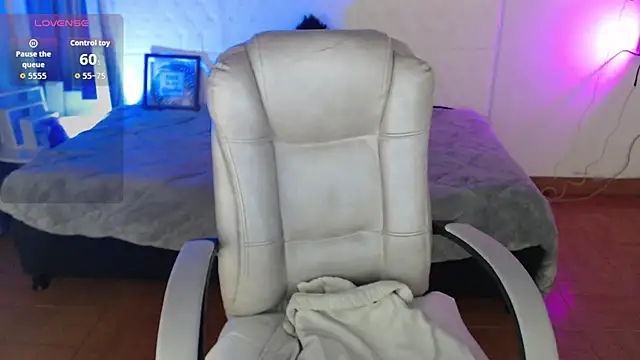 Tiana_27 webcam