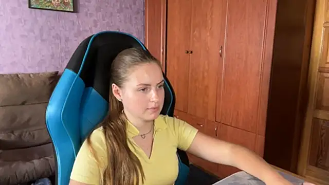 SilkSinner_ webcam