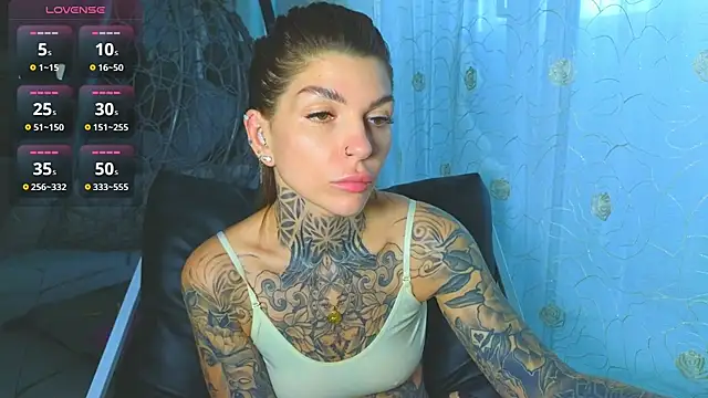 tattooedBabyy webcam