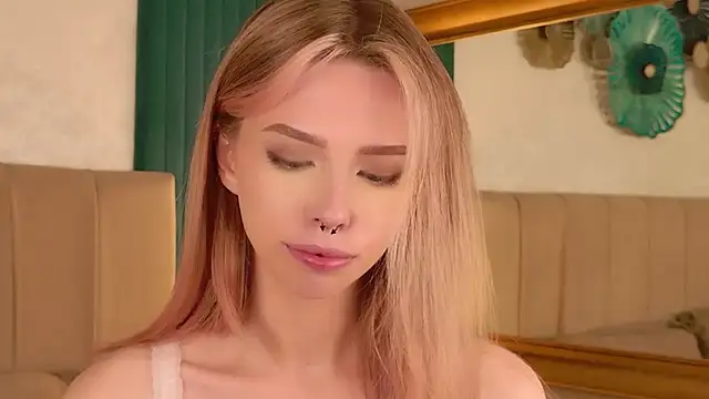 Sierra_Fane webcam