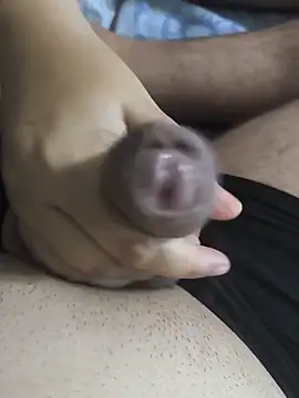 MadaamJizz_DickLewd webcam