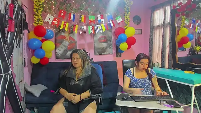 lesbiancuple webcam