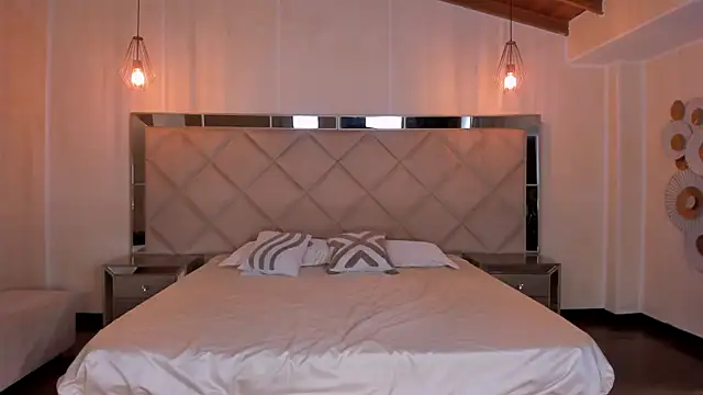 MelissaMoore_ webcam