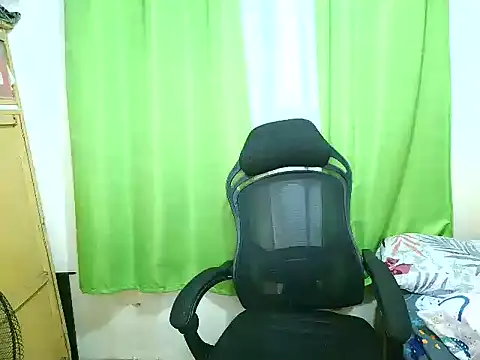 xLickme24 webcam