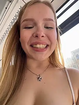 Liza_risky Live Webcam on Stripchat