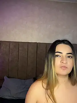 Antonella_Julieta webcam
