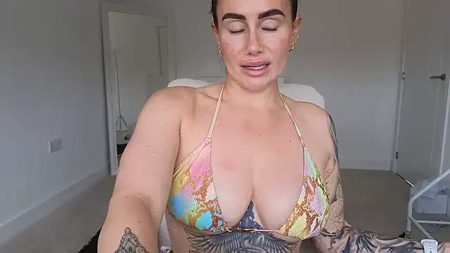LibbyLoveHeartx 🥤 naked chat