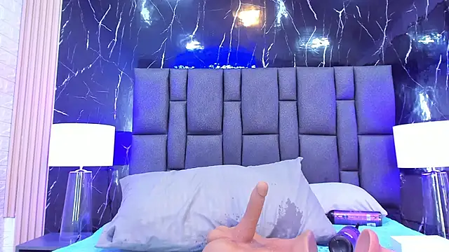 BustyGlow webcam
