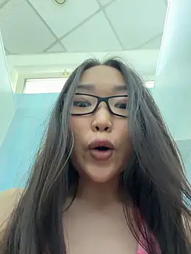 trytomakememoam webcam