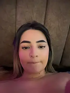 Antonella_Julieta webcam